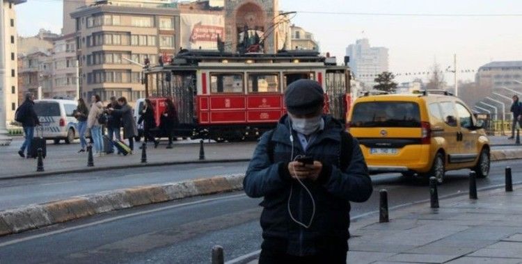 Maske kuralı sonrası İstanbul'da ilk sabah