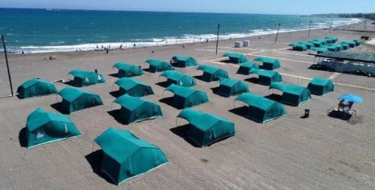 Deniz kenarına izinsiz kurulan çadırlar kaldırıldı