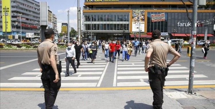 Ankara'da maske denetimi yapıldı