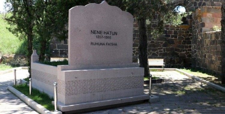 Türk kadınının kahramanlığının simgesi Nene Hatun 101 yıl yaşamış