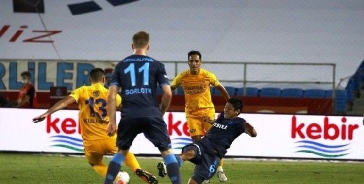 Süper Lig: Trabzonspor: 1 - MKE Ankaragücü: 0 (İlk yarı)