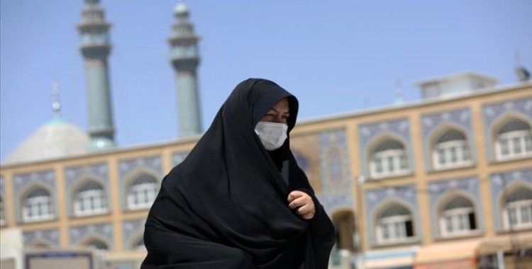 İran'da Kovid-19 nedeniyle son 24 saatte 141 kişi hayatını kaybetti