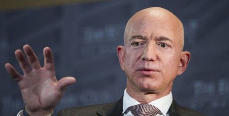Jeff Bezos servetiyle rekor tazeledi