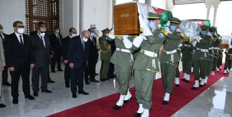 Büyükelçi Göktaş, naaşları Fransa'dan iade edilen Cezayirli direnişçilerin cenaze törenine katıldı