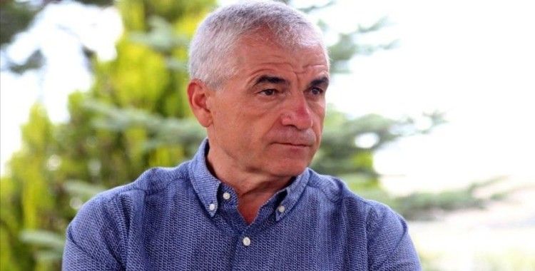 Sivasspor Teknik Direktörü Rıza Çalımbay oyuncusu Mert Hakan Yandaş'a sahip çıktı