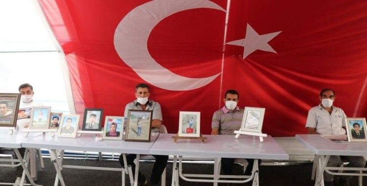 HDP önündeki ailelerin evlat nöbeti 312'nci gününde