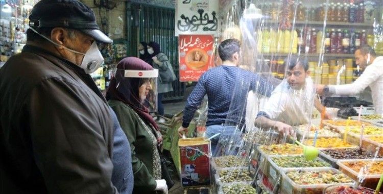 İran İstatistik Merkezi: Kovid-19 nedeniyle 1 milyon 500 bin kişi işsiz kaldı