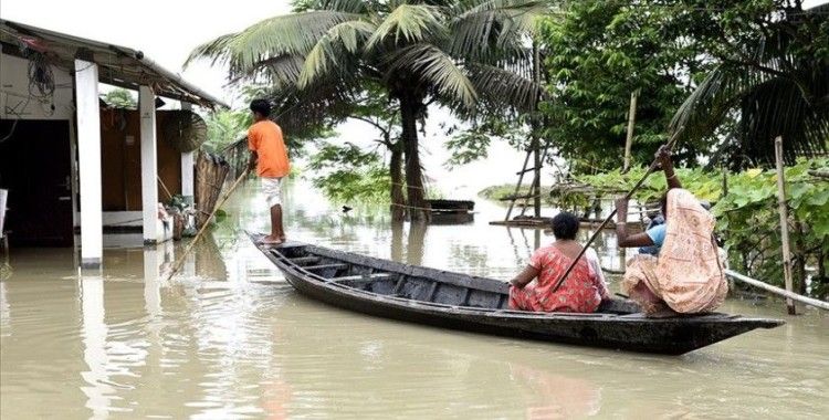 Hindistan'ın Assam eyaletinde sel ve heyelanlarda ölenlerin sayısı 111'e yükseldi
