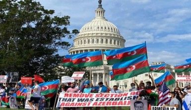 ABD Kongresi önünde Azerbaycanlılardan Ermenistan karşıtı protesto