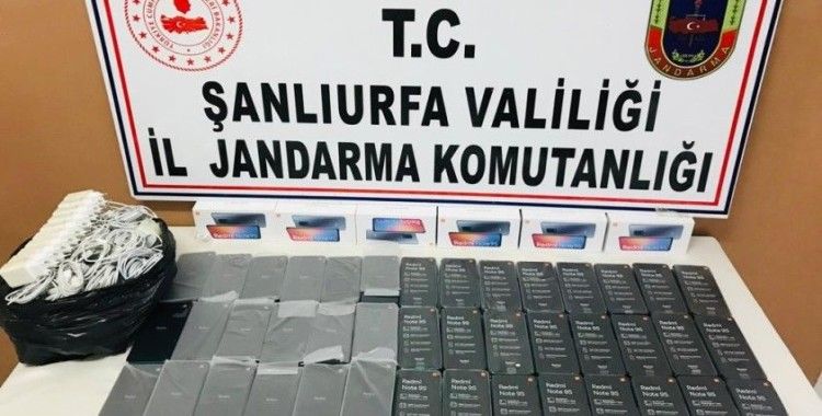 Şanlıurfa'da 102 adet kaçak cep telefonu ele geçirildi