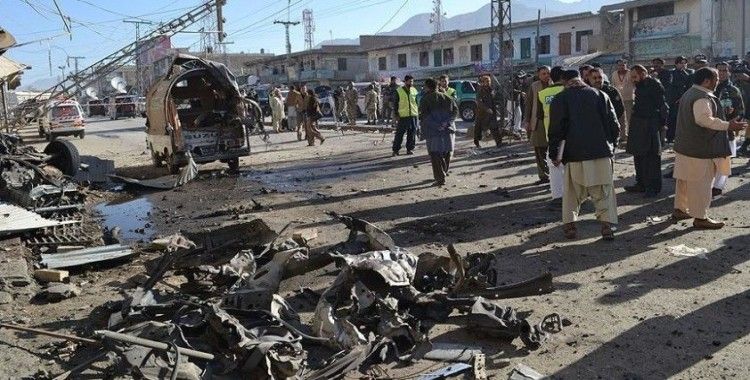Pakistan'da pazar yerinde patlama: 20 yaralı