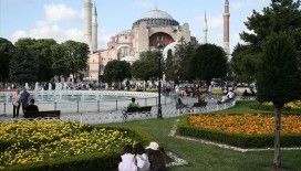 Ayasofya Camisi toplumun tüm kesimlerinden davetlilerin katılımıyla ibadete açılacak