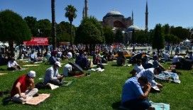 Ayasofya’da ilk cuma heyecanı 