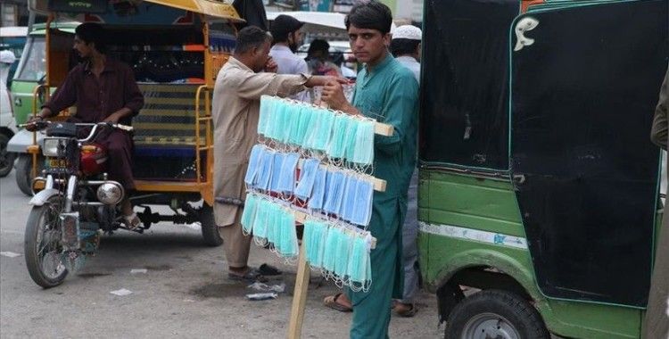 Pakistan'da Kovid-19 vakası sayısı 270 bini aştı