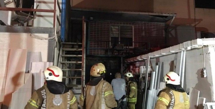 Ataşehir’de işçilerin kaldığı konteynerde korkutan yangın
