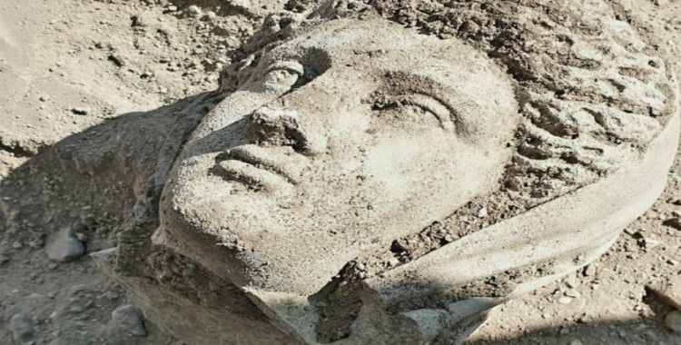 Perge Antik Kenti'nde kadın heykeli bulundu