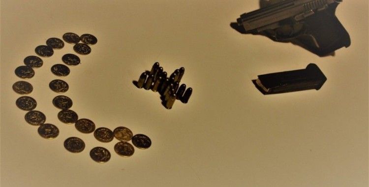 Kırıkkale'de 23 adet altın sikke ele geçirildi