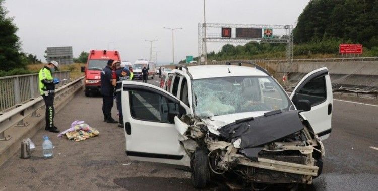 TEM'de zincirleme trafik kazası: 8 yaralı