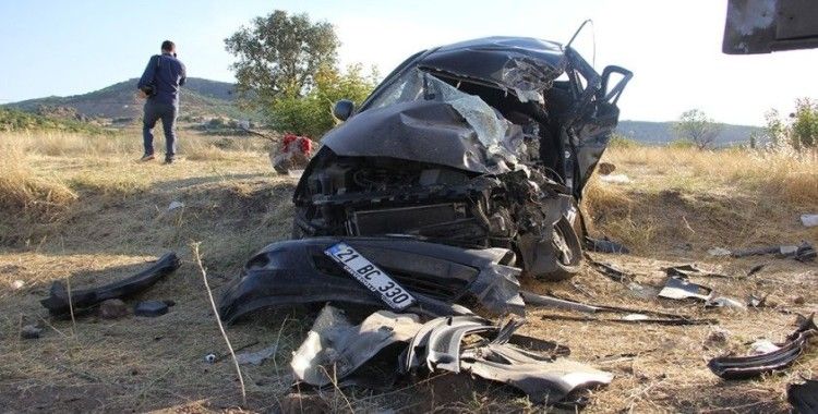 Diyarbakır'da bayram dönüşü feci kaza: 1 ölü, 5 yaralı