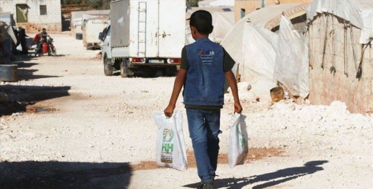 İHH Suriye'de 400 bin kişiye kurban eti ulaştırdı