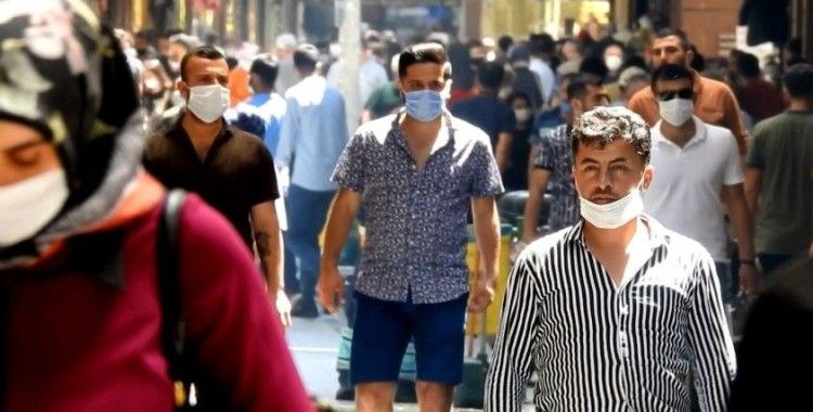 Gaziantep'teki insan yoğunluğu ürkütüyor