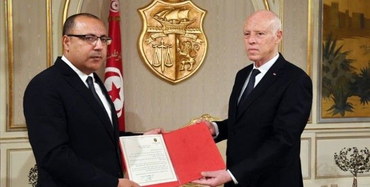 Tunus'ta hükümeti kurmakla görevlendirilen Meşişi: Siyasilerden oluşan bir hükümetin kurulması imkansız