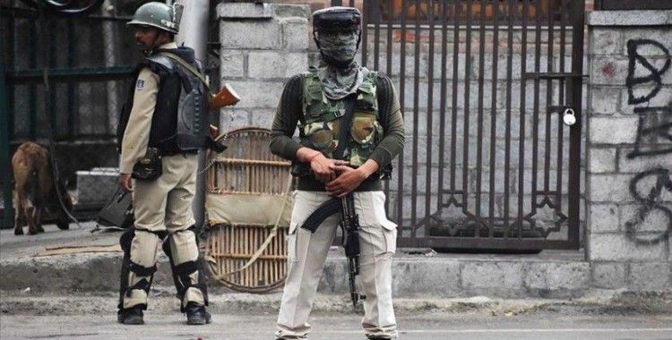 Hindistan, Cammu Keşmir'den 10 bin paramiliter askeri geri çekiyor