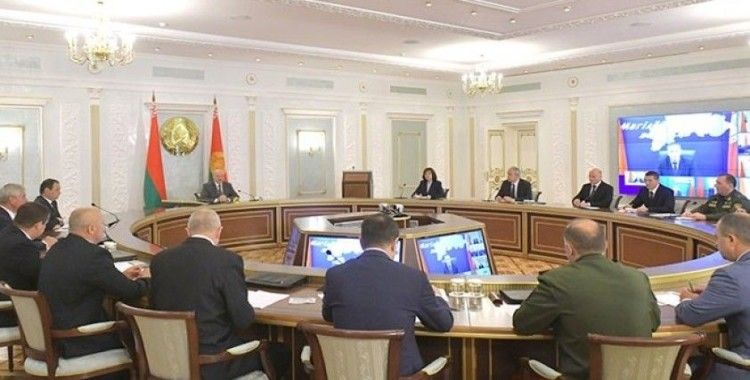 Lukaşenko Güvenlik Konseyi toplantısında 'huzur ve istikrar' talimatı verdi