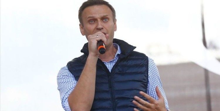 Rus muhalif Navalnıy toksik zehirlenme şüphesiyle hastaneye kaldırıldı