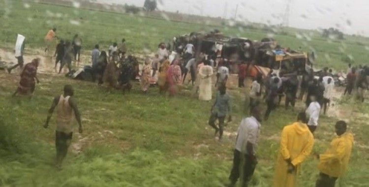 Sudan'da otobüs devrildi: 11 ölü, 38 yaralı