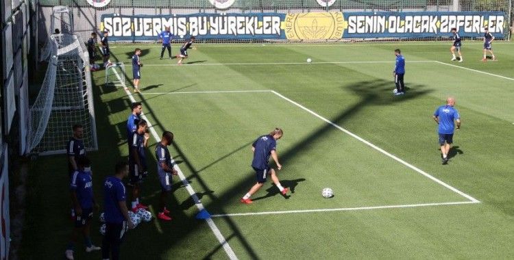 Fenerbahçe Çaykur Rizespor maçı hazırlıklarını sürdürdü