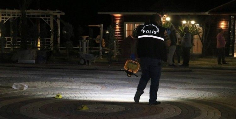 Adana’da silahlı kavga: 1 ağır 3 yaralı
