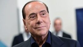 Covid-19'a yakalanan Berlusconi'nin durumu iyiye gidiyor