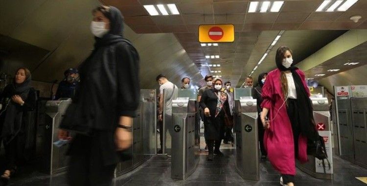 İran'da son 24 saatte 127 kişi Kovid-19'dan hayatını kaybetti