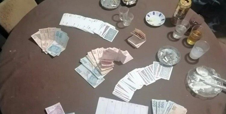 Isparta'da kumardan 9 kişiye 11 bin TL ceza