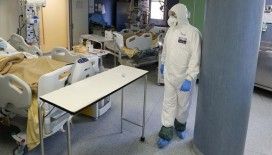 İtalya'da Kovid-19 salgınında yeni vaka sayıları binin üstünde seyrediyor