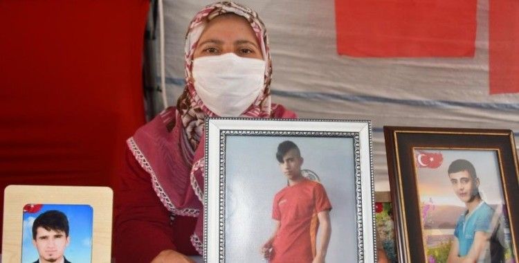 Diyarbakır annelerinden Saadet Ödümlü: Oğlum gelene kadar gitmeyeceğim