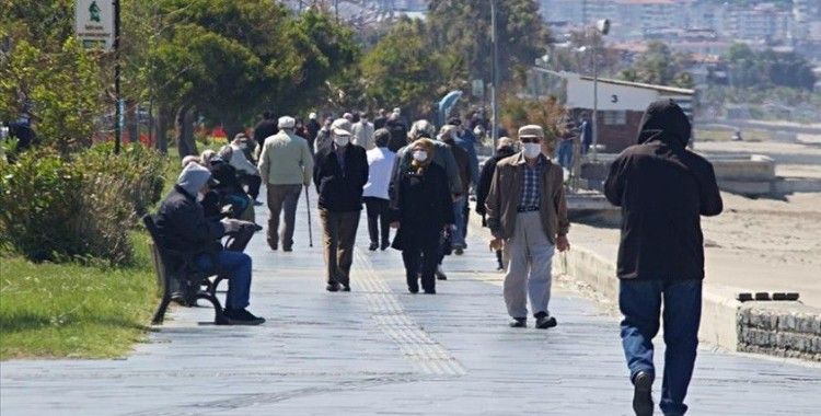 Samsun'da 65 yaş ve üzeri vatandaşların toplu taşıma araçlarını kullanmasına kısıtlama getirildi