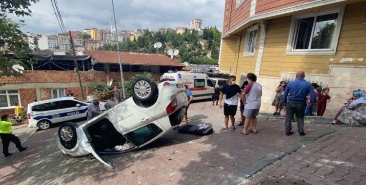 İstanbul’da feci kaza: Otomobil 20 metre sürüklendi