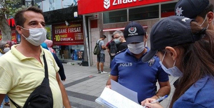 Maske takmayan vatandaştan polise tepki: 'Senin ismini öğreneceğim ben'