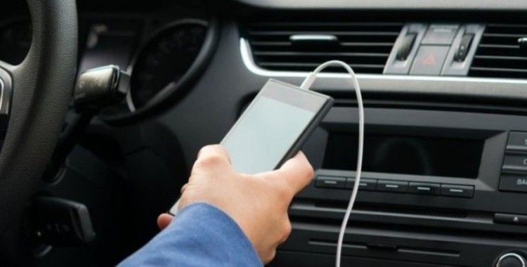 Birleşik Krallık'ta cep telefonu kullanırken ölüme neden olan sürücülere müebbet hapis geliyor
