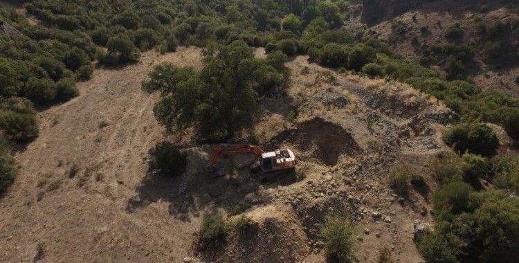 Kaçak kazıya drone destekli operasyon: 4 kişi yakalandı