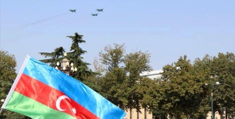 Türk F-16'ları Bakü'nün Ermeni ve Bolşevik çetelerinden kurtuluşunun yıl dönümünde Gence'de uçuş gerçekleştirdi