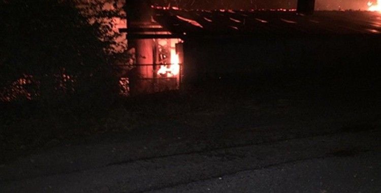 Simav'da korkutan fabrika yangını