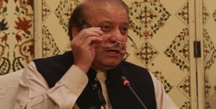 Pakistan'da eski başbakan için tutuklama emri