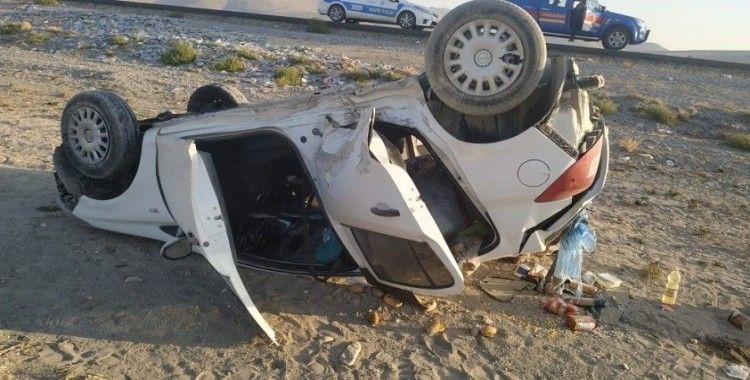 Konya'da otomobil takla attı: 2 yaralı