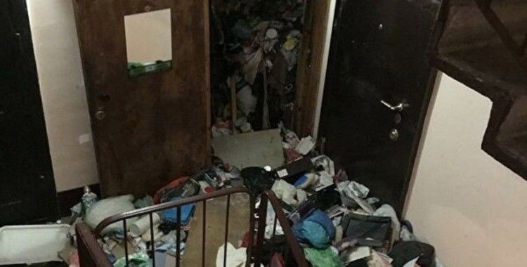 Rusya'daki çöp evde yaşlı çiftin cesedi bulundu