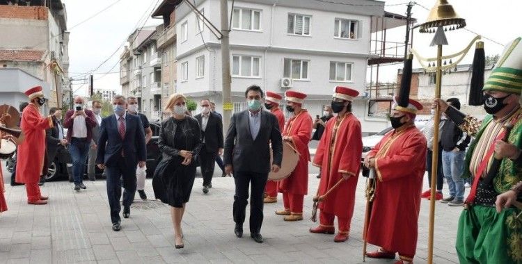 Gagauzya'nın ilk Türk kadın Başkanı'na mehterli karşılama