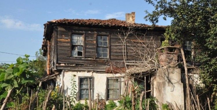  İstanbul’da köylerine gelenler virüs nedeniyle şehir merkezindeki evlerine dönmüyor