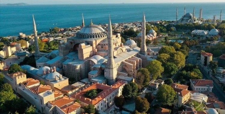 'Ayasofya-i Kebir Cami-i Şerifi Sempozyumu' başladı